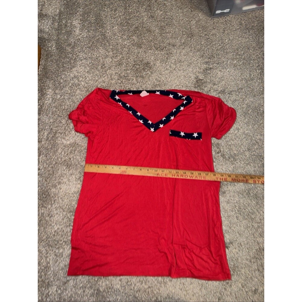 Patriotic USA T Shirt Star Pocket Red V Neck Sz S/M Boutique Relaxed